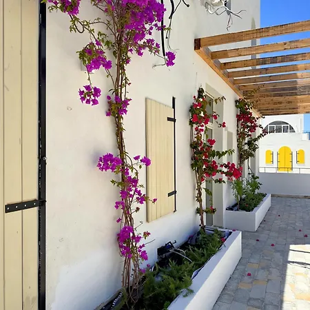 Santorini Village Deluxe