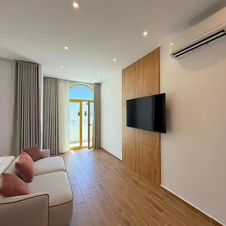 Santorini Village Deluxe Lägenhet Palasë